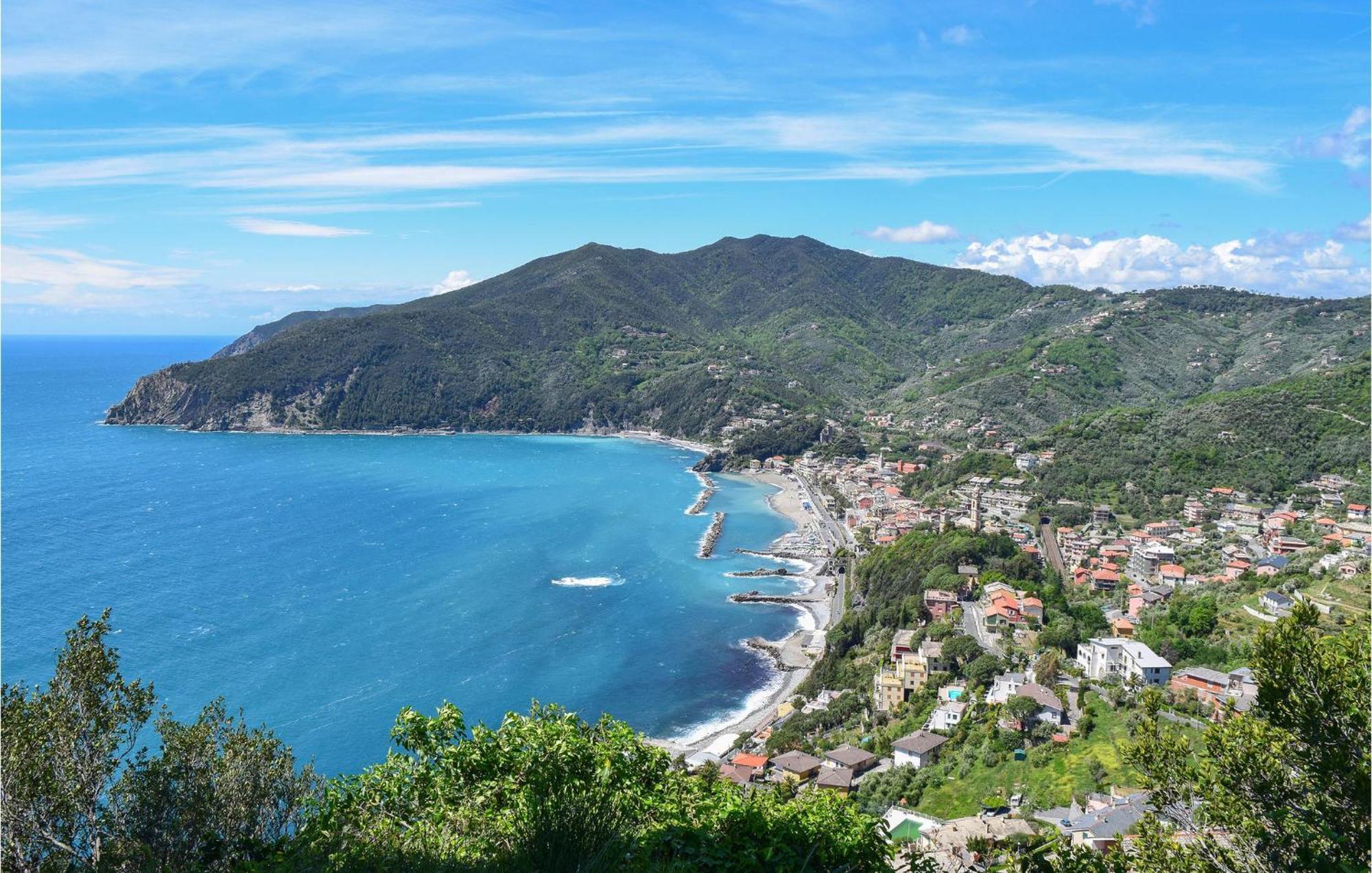 Amazing Apartment In Moneglia With House Sea View Exterior foto
